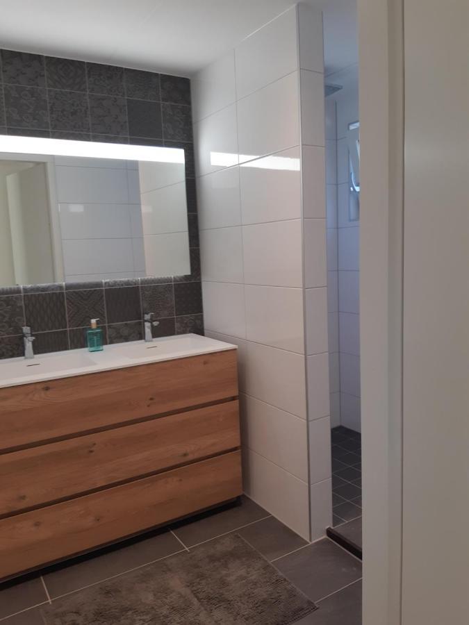 Nieuwe Beachbungalow Aan Ijsselmeer 39 24 Four Seasons Lemmer Bagian luar foto