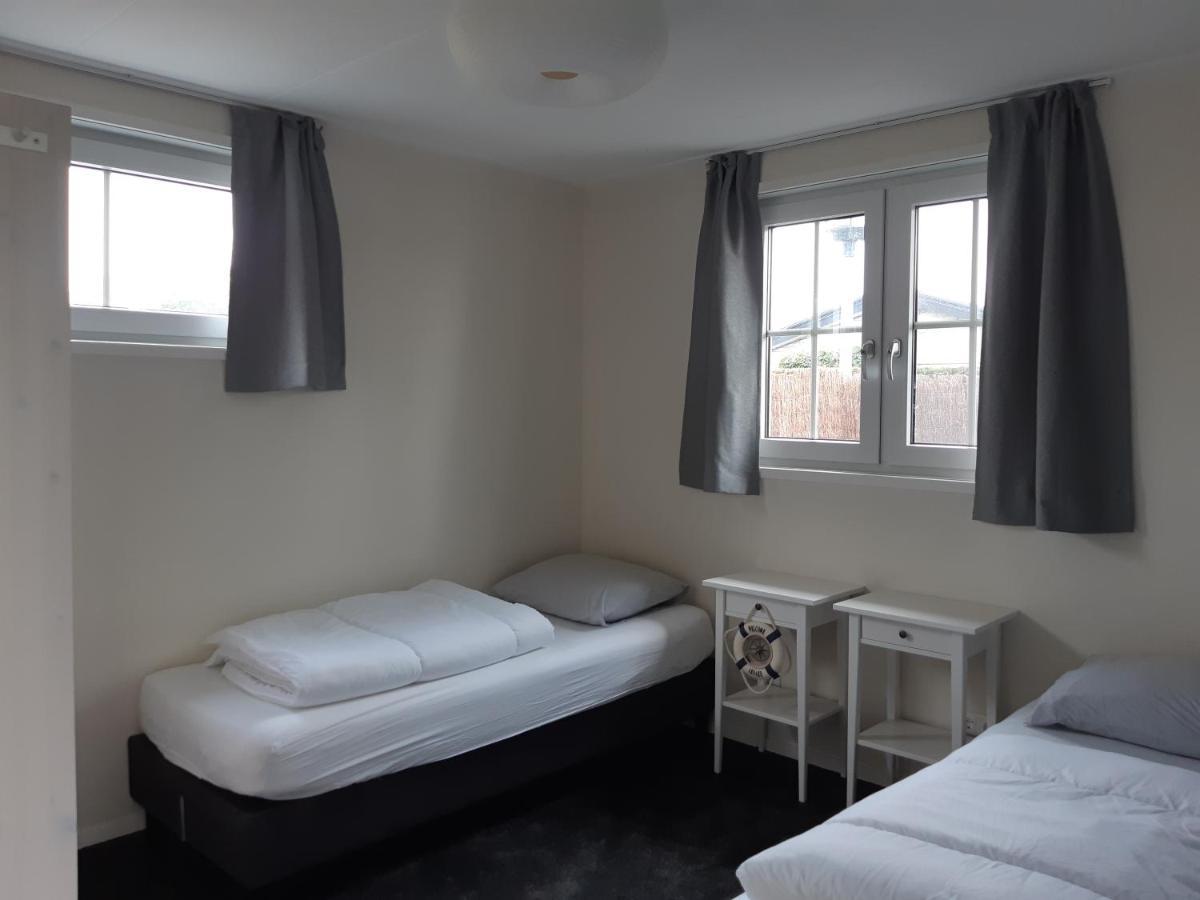 Nieuwe Beachbungalow Aan Ijsselmeer 39 24 Four Seasons Lemmer Bagian luar foto