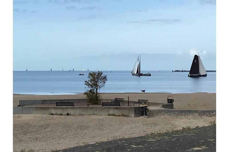 Nieuwe Beachbungalow Aan Ijsselmeer 39 24 Four Seasons Lemmer Bagian luar foto