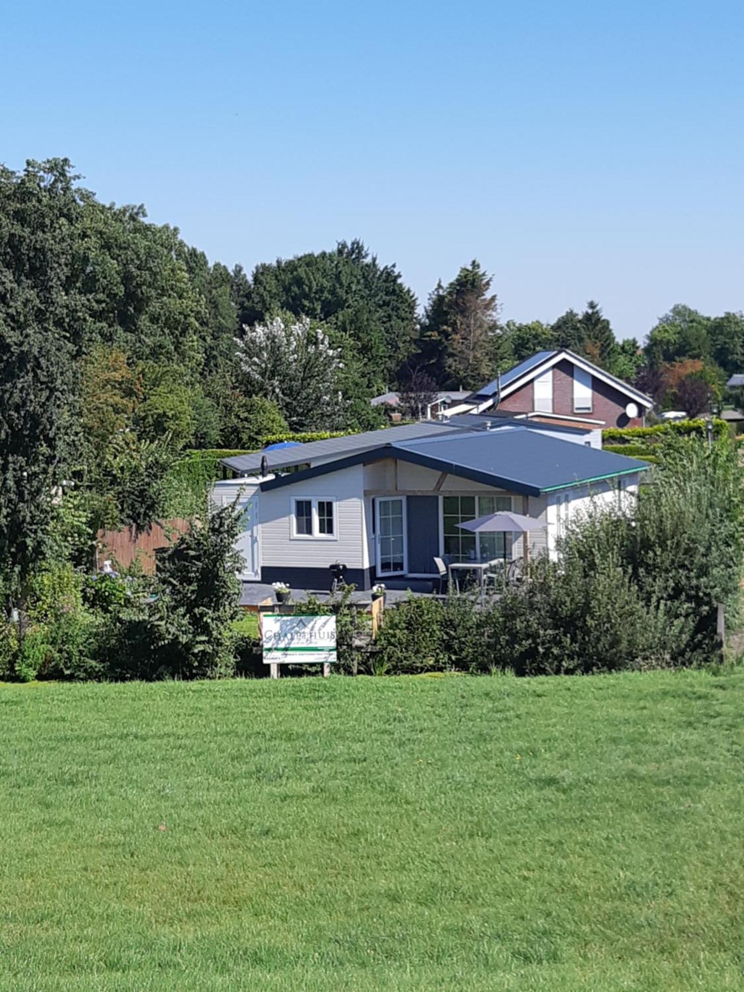 Nieuwe Beachbungalow Aan Ijsselmeer 39 24 Four Seasons Lemmer Bagian luar foto